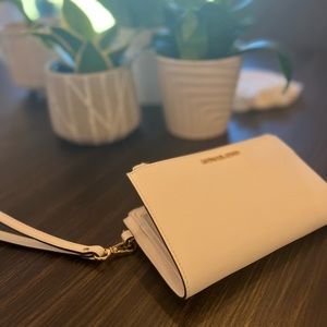 Michael Kors Wallet with Cell Phone Holder - White wallet